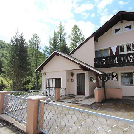 Beautiful And Large House In Hiking And Skiing Area Innerkrems With Sauna And Hot Tub *