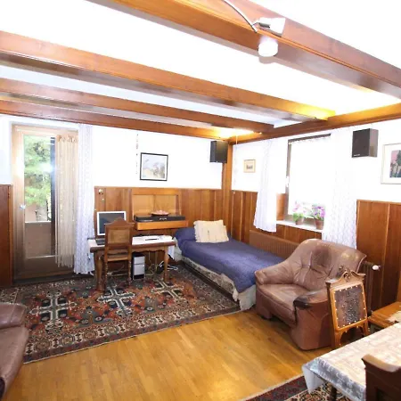 Beautiful And Large House In Hiking And Skiing Area Innerkrems With Sauna And Hot Tub Holiday home *