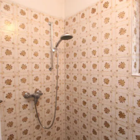 Holiday home Beautiful And Large House In Hiking And Skiing Area Innerkrems With Sauna And Hot Tub Krems in Kaernten
